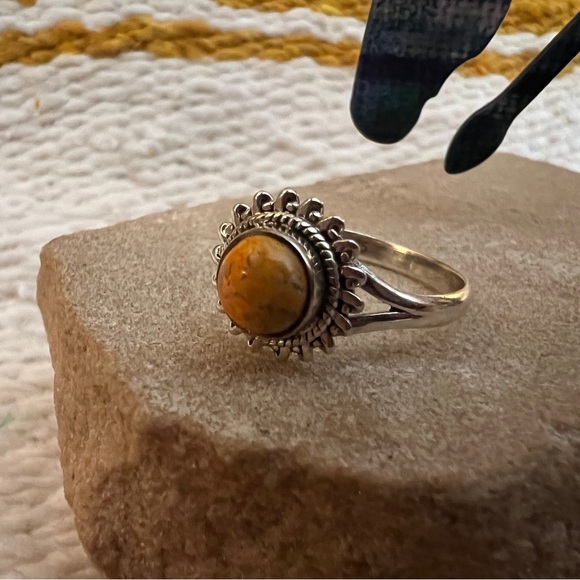 ❤️ Bumblebee Jasper Southwestern 925 Navajo Inspired Sz 7 Ring 2.2 gms - Picture 3 of 14